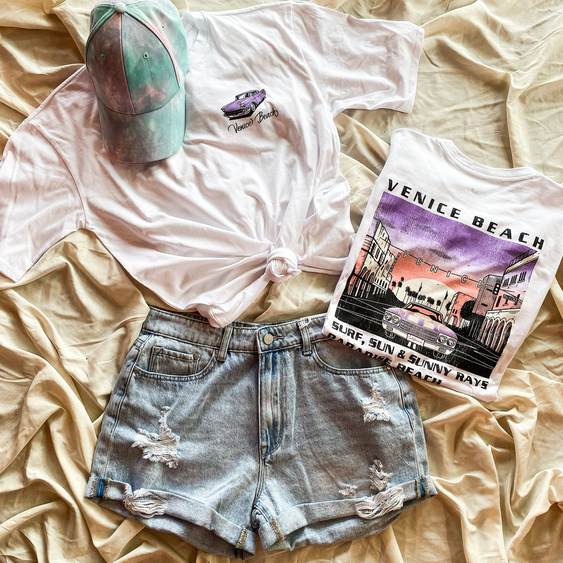 Outfit of the Week: Wearing Cuttoff Shorts and a Graphic Tee on Into the Cooler Months