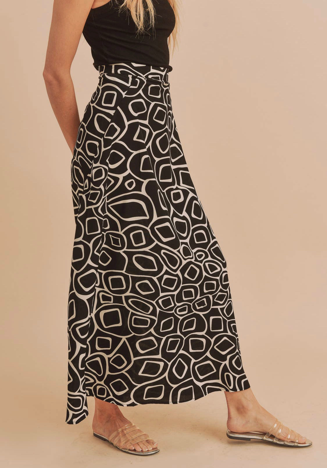 Black and White Abstract Geometric Print A-Line Maxi Skirt