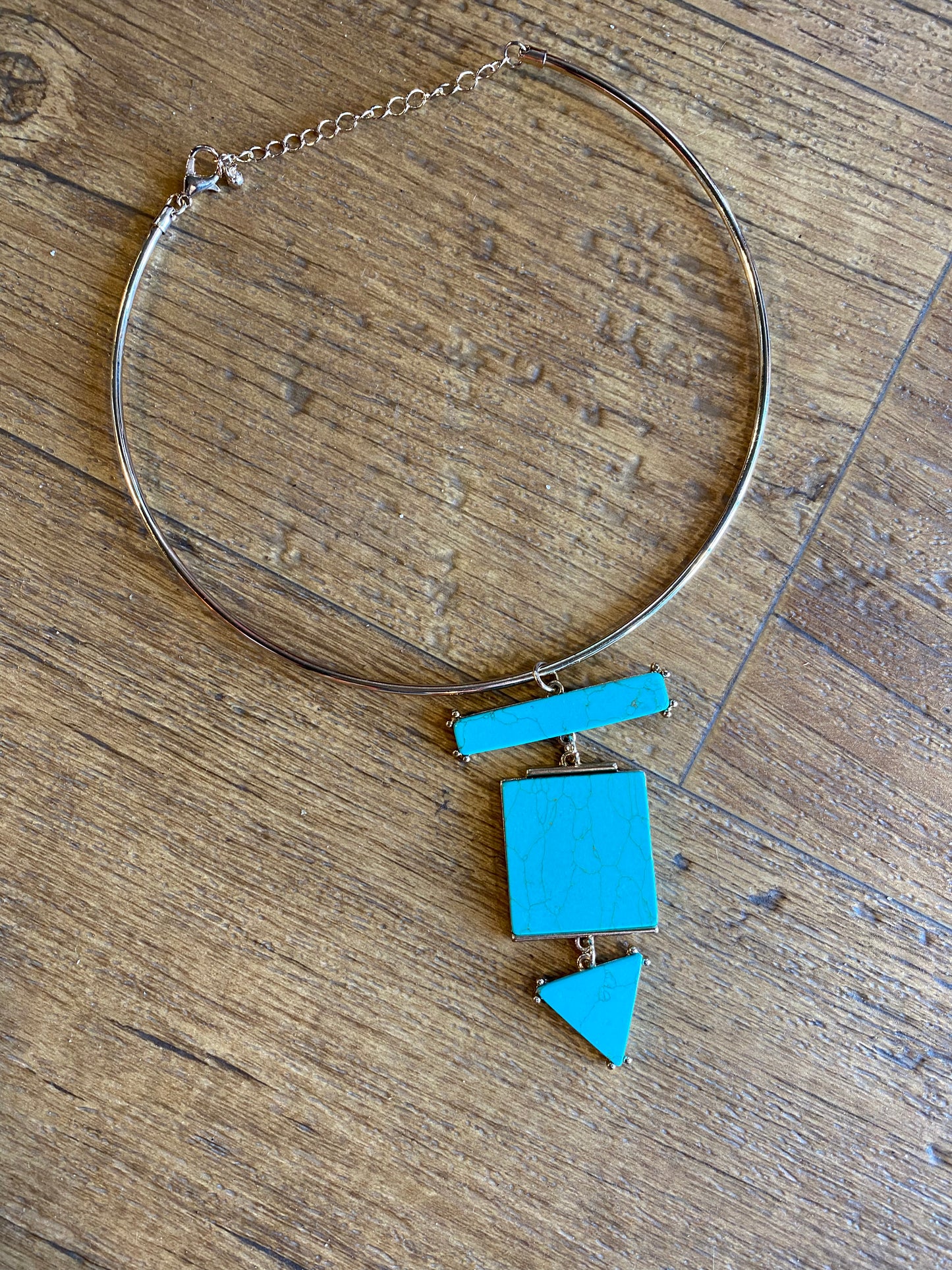 Faux turquoise choker necklace